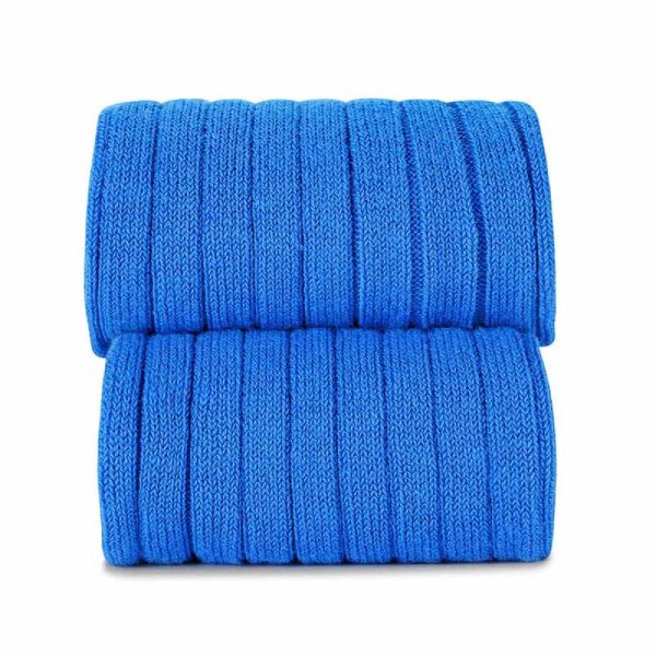 Paquete de dos calcetines azules de punto grueso para invierno.