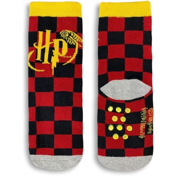 Medias de Harry Potter con diseño de cuadros rojos y negros y detalles en amarillo y gris.