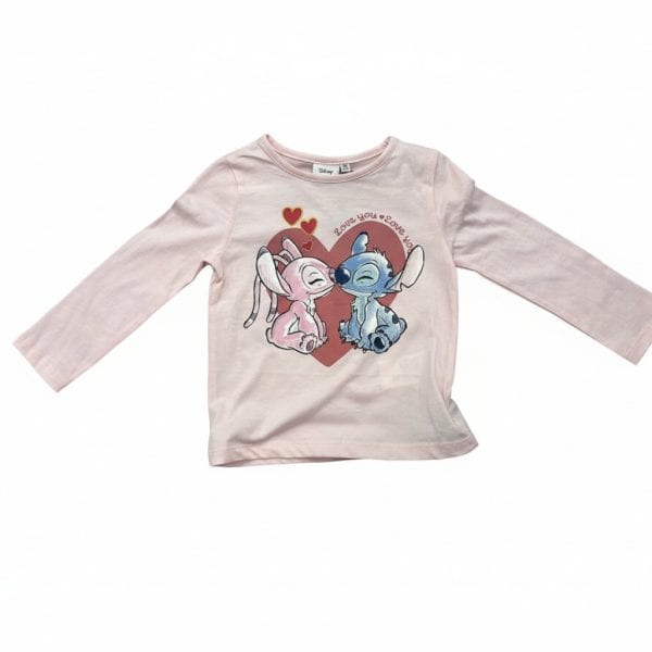 Camiseta infantil con dibujos de conejitos y corazones en rosa y azul.