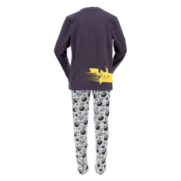 Pijama de Pokémon con Pikachu en la parte trasera y pantalones con logotipos de Pokémon.