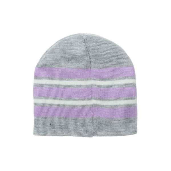 Gorro de lana gris y lila con rayas para invierno.