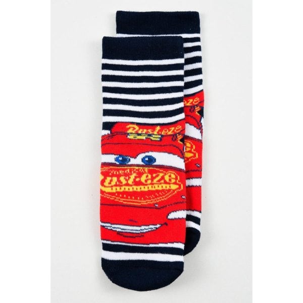 Calcetines de Disney Cars con rayas negras y blancas y diseño de Rayo McQueen.