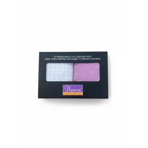 Paquete de ropa interior Naiara con diseño en caja negra.