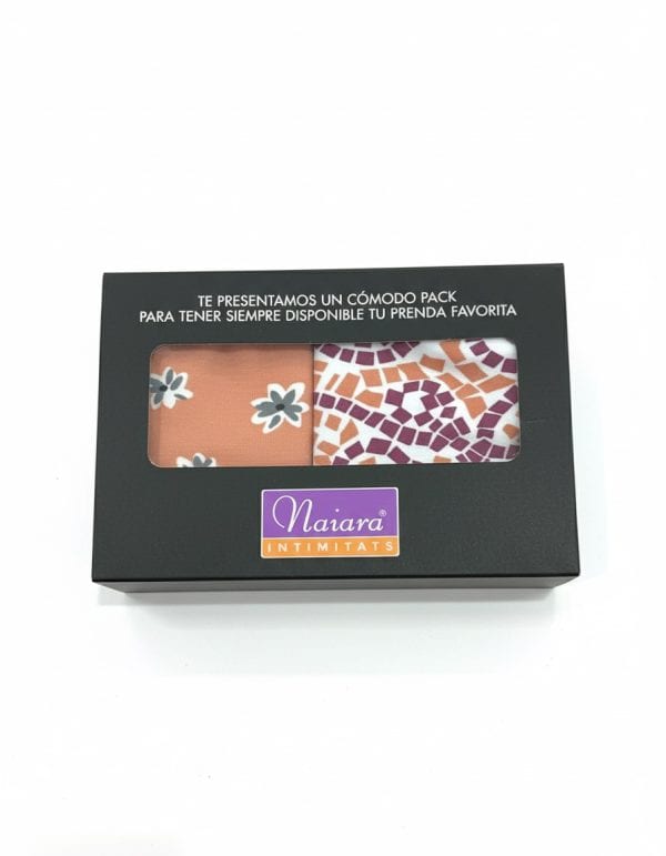 Pack de ropa interior Naiara Intimissimi con diseño floral y mosaico.