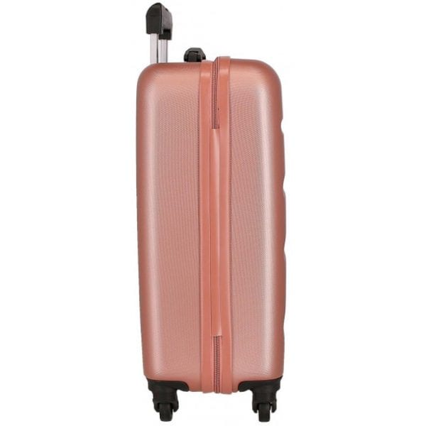 Maleta de viaje rosa con ruedas y asa telescópica.