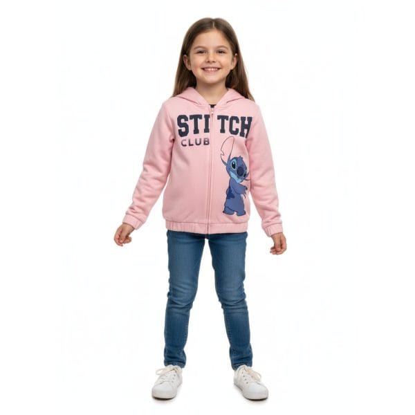 Niña con sudadera rosa y jeans, sonrisa, ropa infantil de Ropa La Giralda.