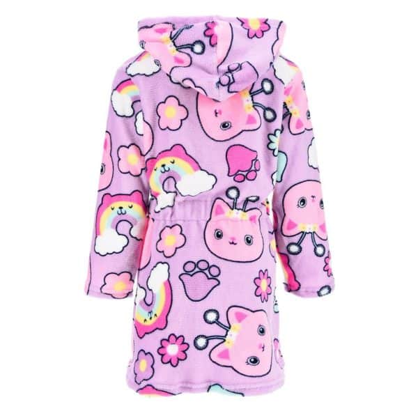 Bata de baño infantil con unicornio y arcoíris en color rosa y morado.
