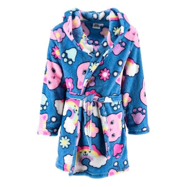 Bata de felpa con estampado de arcoíris, nubes y corazones en azul y rosa.