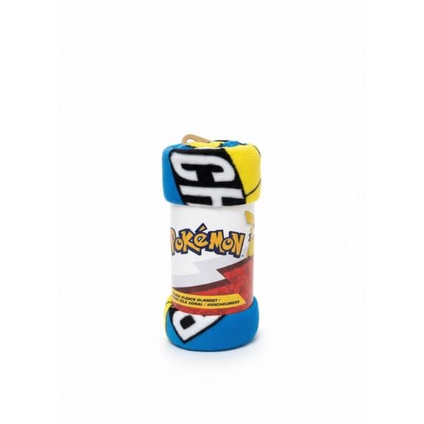 Llavero de Pokémon con diseño colorido y logo en fondo blanco.