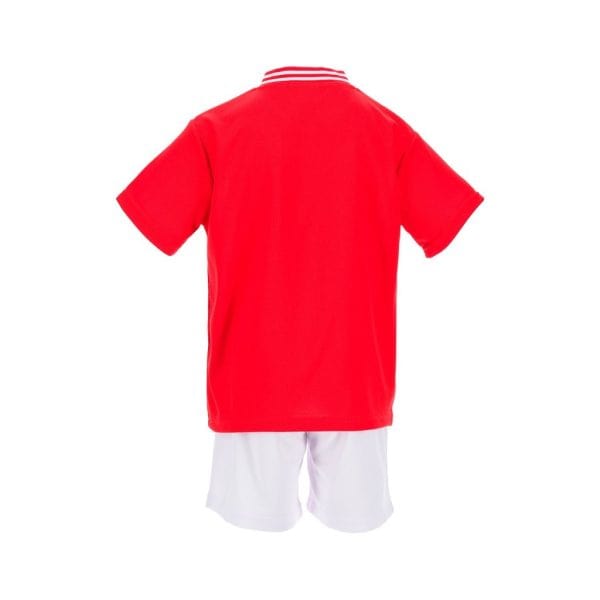 Conjunto de ropa deportiva roja y blanca para niños de Ropa La Giralda.