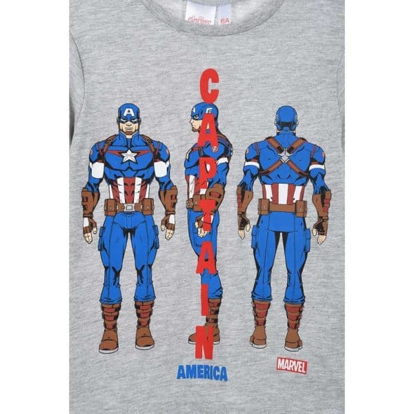 Camiseta gris con diseño de Capitán América en diferentes posiciones y logo MARVEL.